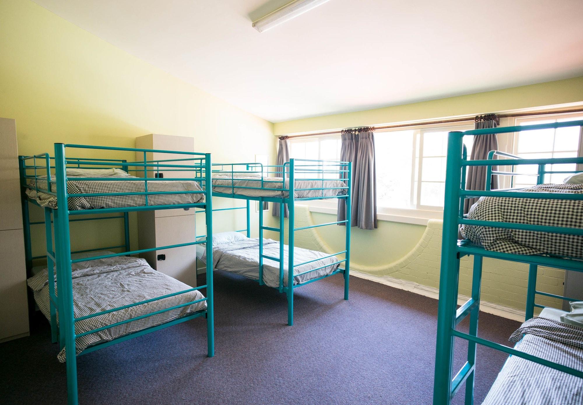 Yha Newcastle Beach Экстерьер фото