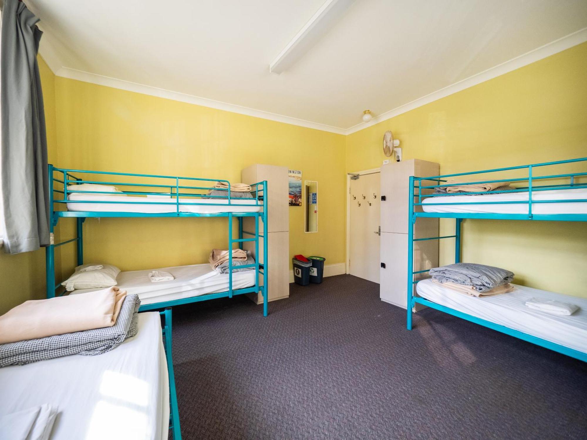 Yha Newcastle Beach Экстерьер фото