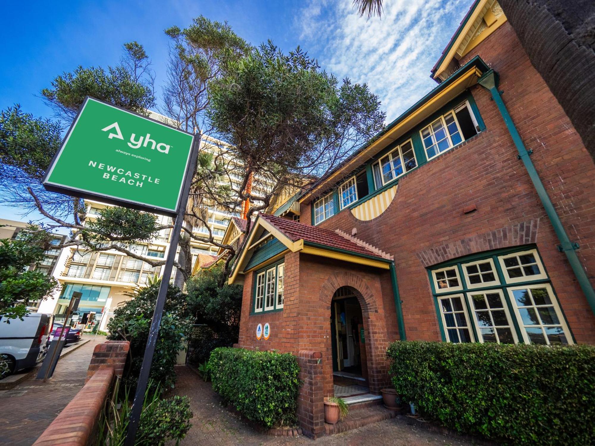 Yha Newcastle Beach Экстерьер фото
